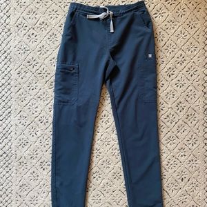 FIGS Yola skinny scrub pant